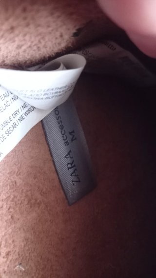 Bolso de hombro de cuero marrón