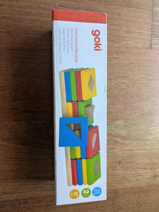 Goki. Juego de formas de madera