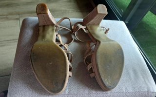 Sandalias Piccola Piu Tacón Beige Talla 40