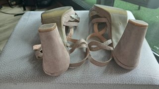 Sandalias Piccola Piu Tacón Beige Talla 40