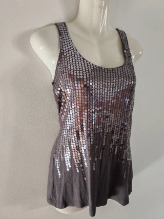 Camiseta de tirantes con lentejuelas