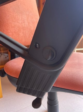 Silla de oficina regulable naranja