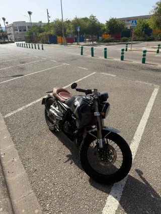 FB Mondial 300cc Naked Negra/Marrón