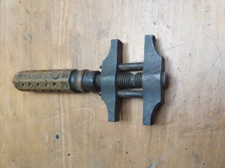 Llave inglesa antigua