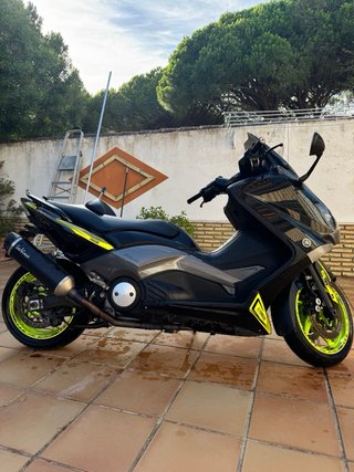 Yamaha Tmax Maxi Scooter