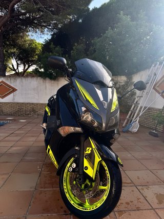 Yamaha Tmax Maxi Scooter