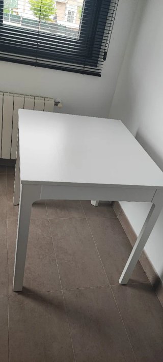 Mesa de comedor blanca extensible hace 120 y 80
