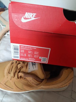 Zapatillas Nike Air Span II. Talla 44 Mostaza