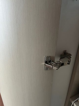 Armario esquinero beige y gris