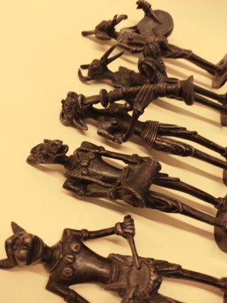 Figuras Dhokra de metal