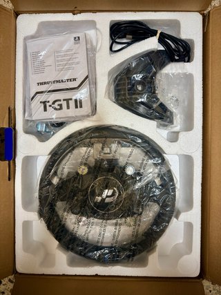 Volante Thrustmaster TGT-II Completo.