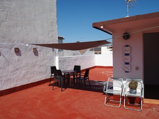 Se Alquila piso SOLO para Estudiantes Chicas