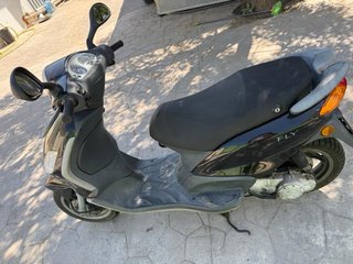 Piaggio Fly 50cc Scooter Automática Negra/Gris