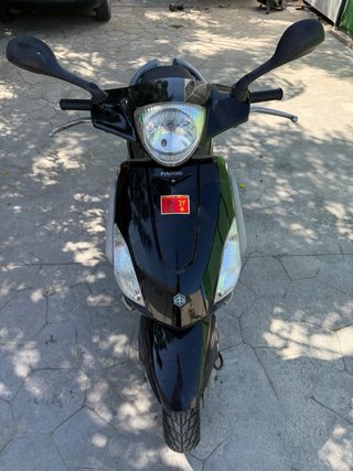 Piaggio Fly 50cc Scooter Automática Negra/Gris