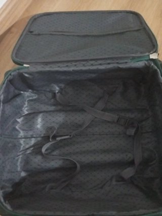 Maleta de viaje verde