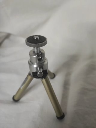 Mini trípode ajustable