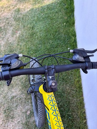 Bicicleta niño amarilla