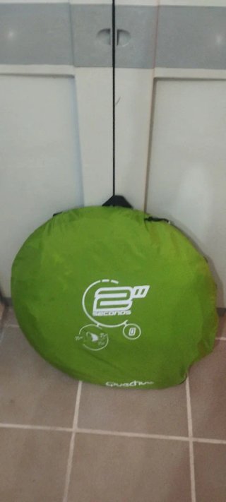 Tienda playa refugio 2 seconds Quechua