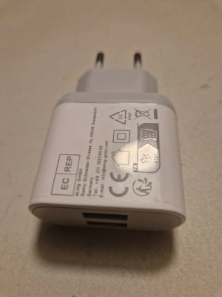 Cargador Nisiyama 2 USB 5V 2.1A