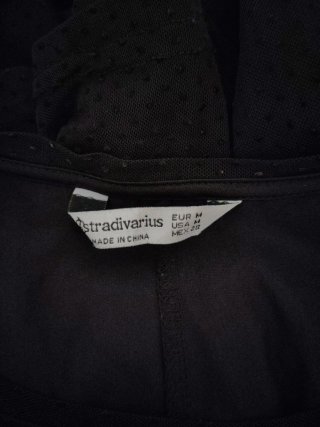 Vestido negro topos Stradivarius M justita