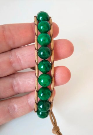 Bracciale unisex con giada colorata