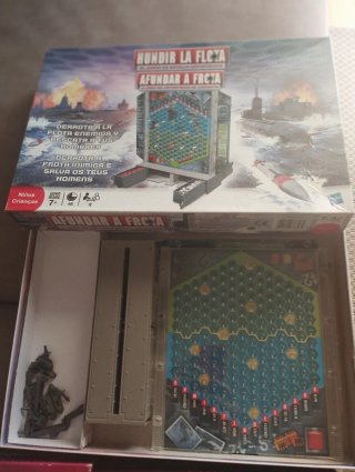 Juegos de mesa: Pasapalabra DVD y Hundir la Flota