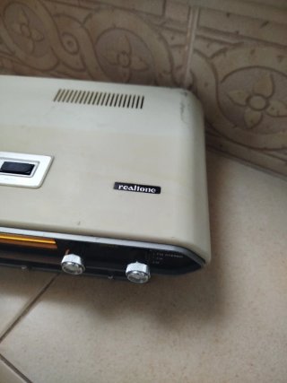 Radio Reloj Vintage Space Age UFO Realtime