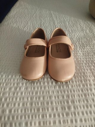 Zapatos de niña rosa