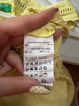 Vestido de verano amarillo