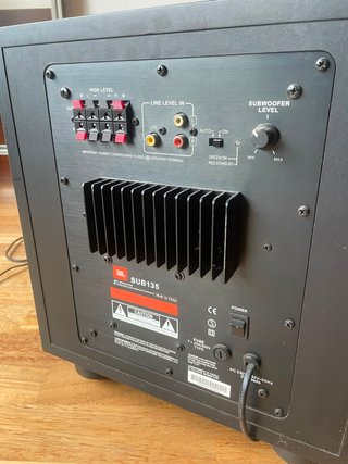 Subwoofer JBL SUB 135 Negro