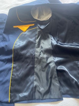 Traje azul hombre