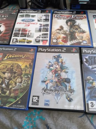 Lote PS2: Consola, 2 Mandos y 6 Juegos