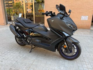 Yamaha TMAX 2025 Negra