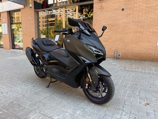 Yamaha TMAX 2025 Negra