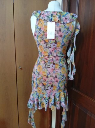MiniAbito Zara con rouche