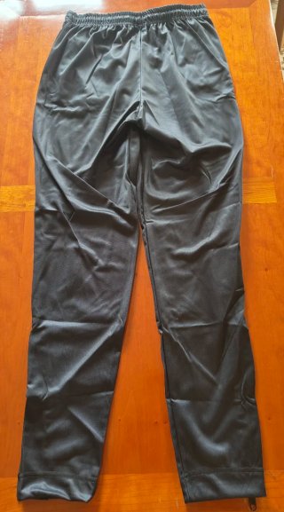 Abbigliamento sportivo completo Euskadi Atletica