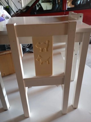 Mesa y 2 sillas infantiles IKea