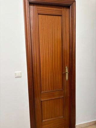 Puerta de madera interior Disponemos de 5 unidades