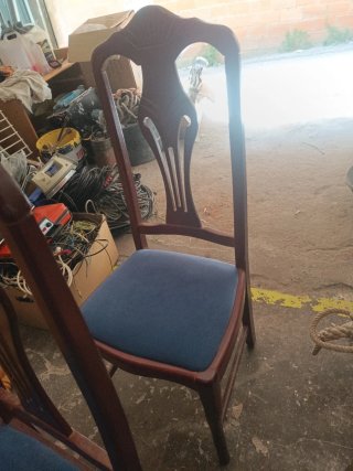 Sillas de comedor de madera azul