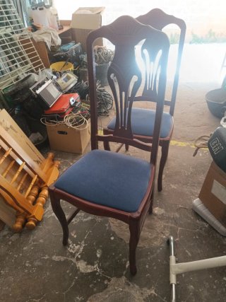 Sillas de comedor de madera azul