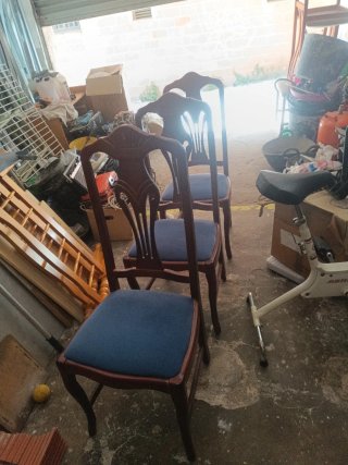 Sillas de comedor de madera azul
