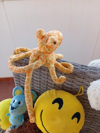 Lote de peluches infantiles variados