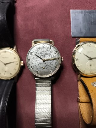 LOTE , Lote de 4 (cuatro) Relojes Vintage