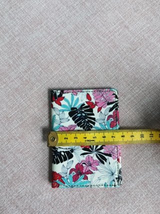 Tarjetero estampado floral