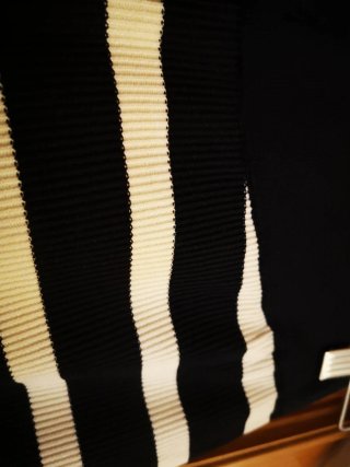 Pantalón Zara rayas blanco y marino