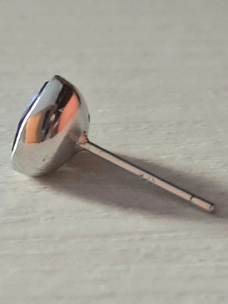 Pendientes plata y circón azul 'corazon'.