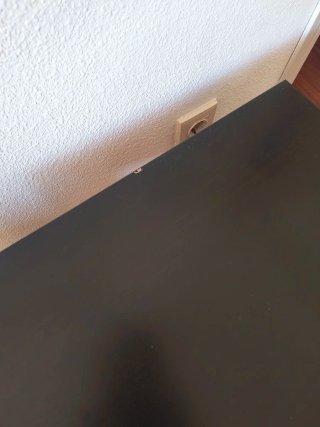 Mueble de salón oscuro