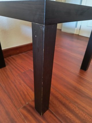 Mueble de salón oscuro