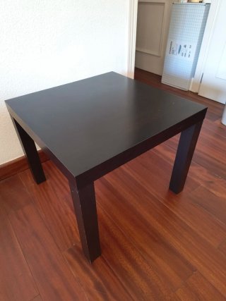 Mueble de salón oscuro