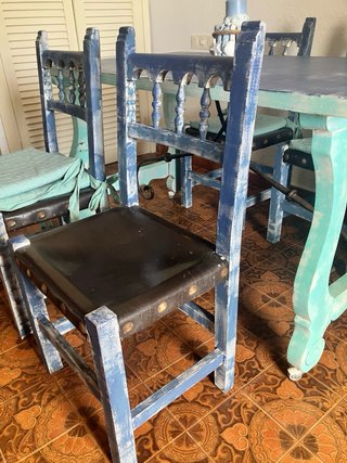 Mesa y 4 Sillas Madera Maciza